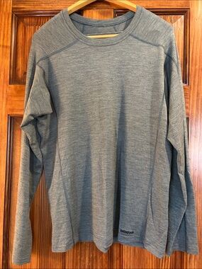 Men’s Patagonia long sleeve sz M
